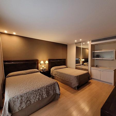 Hotel Plaza Colón Εξωτερικό φωτογραφία