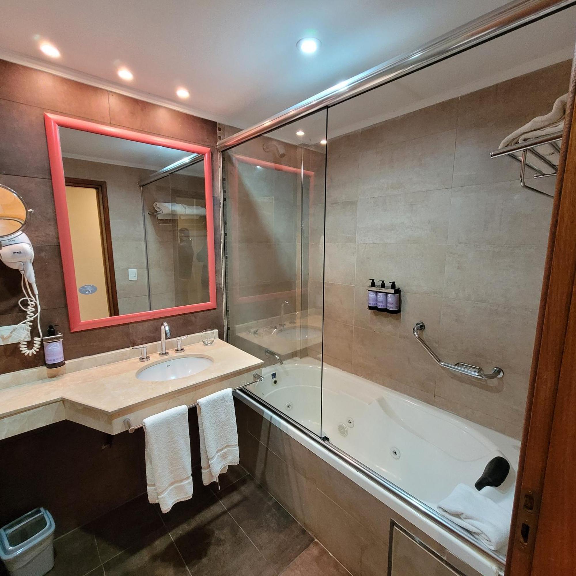 Hotel Plaza Colón Εξωτερικό φωτογραφία